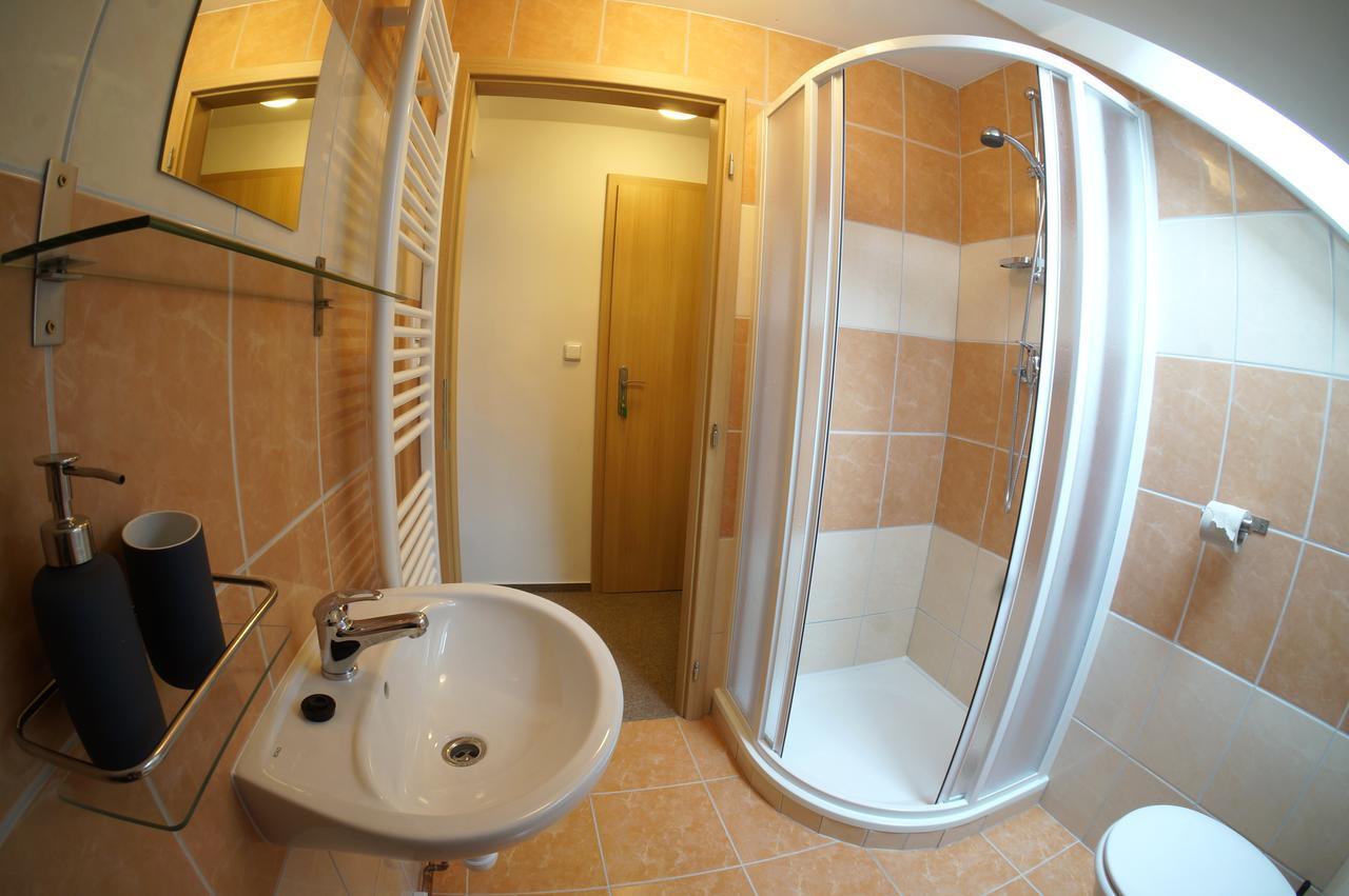 Hostinske Pokoje U Kulinare Domažlice Exterior foto